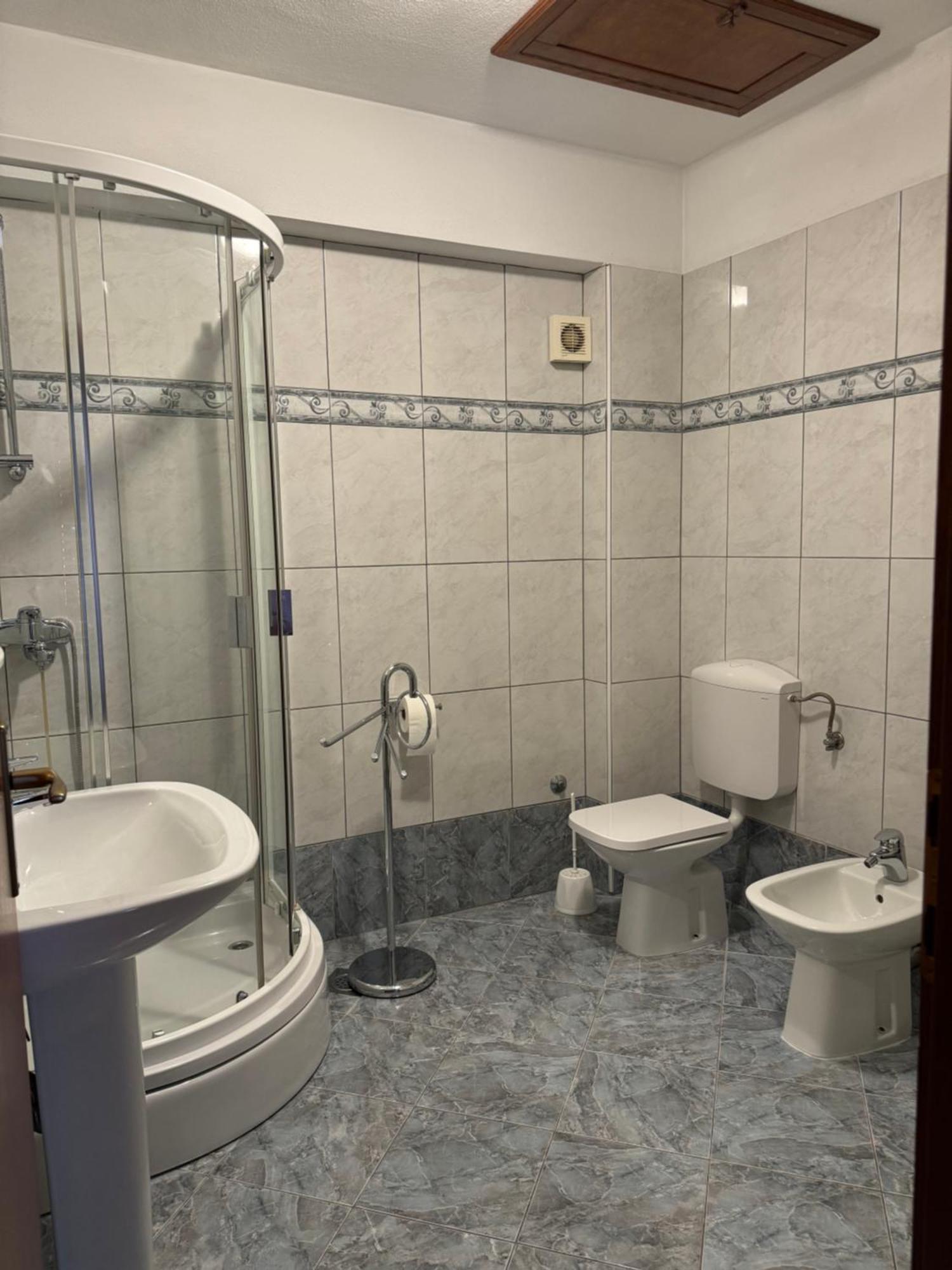 Apartment Tea Katnic ツリクヴェニツァ エクステリア 写真