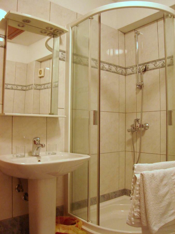 Apartment Tea Katnic ツリクヴェニツァ 部屋 写真